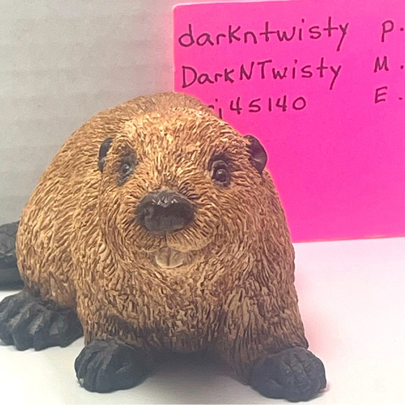 Vintage United Designs Beaver figurine sculpture - Picture 1 of 12
